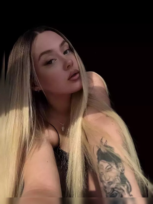 Ухоженная, красивая, интересная 💋

Я очень люблю формат GFE, и придя ко мне, ты проведешь время с очень нежной и тактильной девушкой😍

Ми...