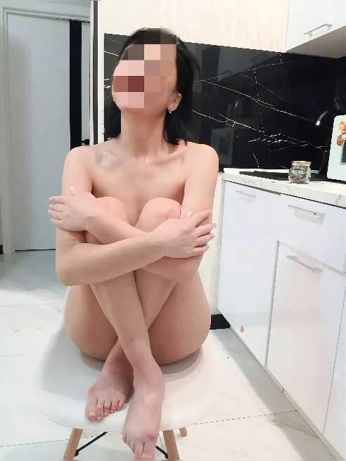 Хочу сказать тебе) Я лучшая🍌🍓

Мое нежное и упругие тело будет твоим когда захочешь🍒 Очень жду нашей встречи с тобой🍓 Ты почувствуешь орг...