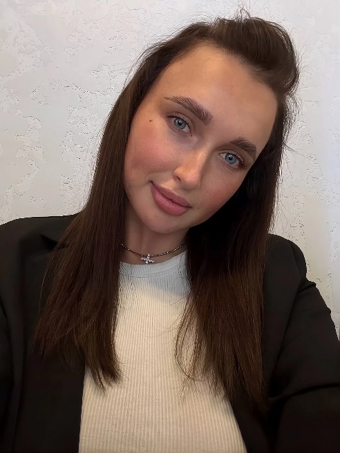 Обладательница сексуальных губ💋 и очень нежной узенькой дырочки ❤. 



Обниму, согрею, приласкаю и страстно отдамся тебе. На фото я 💯, не...