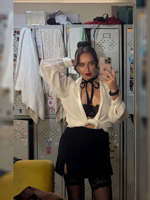 Обладательница сексуальных губ💋 и очень нежной узенькой дырочки ❤. 



Обниму, согрею, приласкаю и страстно отдамся тебе. На фото я 💯, не...