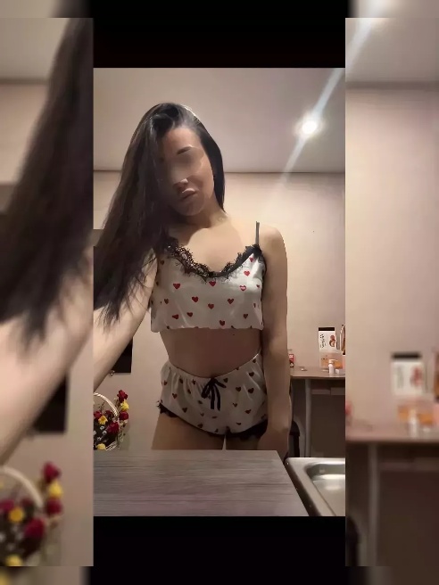 🌹 Идеальное сочетание нежности и страсти для избранных 🌹

Я — молодая, ухоженная, соблазнительная девушка, созданная для того, чтобы дари...
