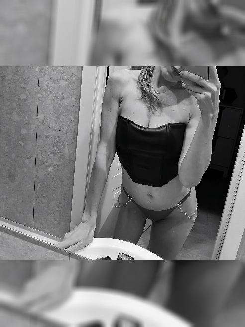 Привет!Я- Катя😇

 Заезжай на огонек, если ты трезв, адекватен и  хочешь тепла и ласки 💕💖💕- просто набери мне и приезжай🍓, если я вдруг не...