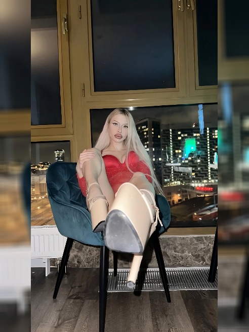 Я хочу, чтобы эта ночь была особенной 🌙



Давай устроим настоящее шоу страсти и разврата 🍆?    

