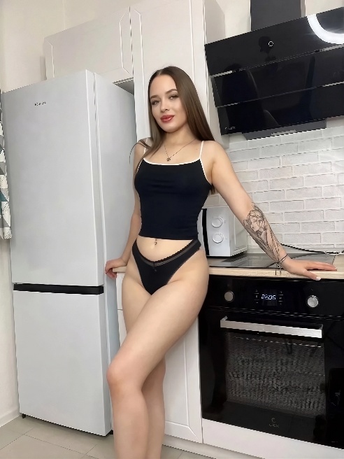Моя маленькая нежная писечка просит секса 🥹🩷

Я обожаю горячий трах 😍🥰 Хочу оседлать твой член и скакать пока мы не кончим одновременно 😏...