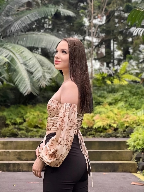 Моя маленькая нежная писечка просит секса 🥹🩷

Я обожаю горячий трах 😍🥰 Хочу оседлать твой член и скакать пока мы не кончим одновременно 😏...