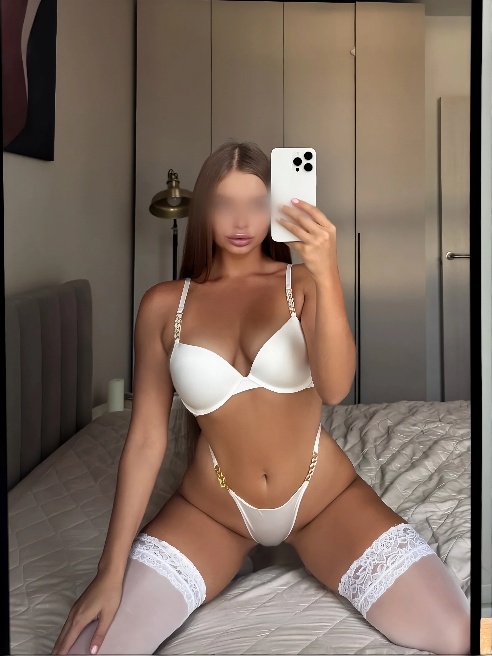 🔥 Развратная, светлокóсая дева с удивительно сексуальной внешностью! 🌷✨ Расцвету и растекусь от прикосновений твоих рук, покоряясь тебе в...