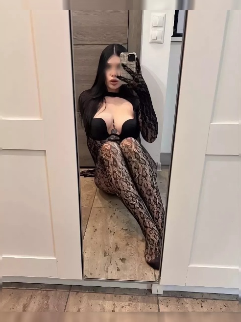 Абсолютно раскрепощенная в постели, кайфую от своего тела🤤 ОЧЕНЬ СЕКСУАЛЬНАЯ И ТЕМПЕРАМЕНТНАЯ🔥

Активная в постели, обожаю разные позы, н...