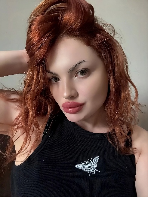 Привет, милый! ❤🔥

я — нежная, страстная

брюнетка с красивой фигурой, 4-м размером

груди, которая знает, как подарить незабываемое удов...