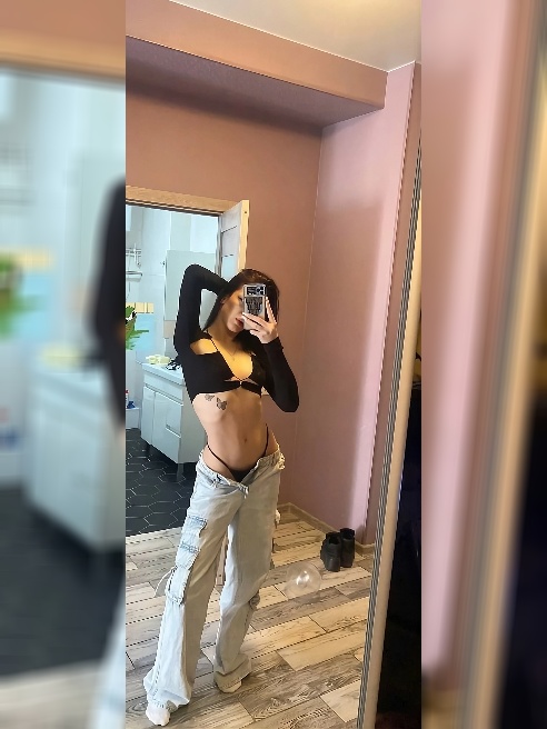 Приветствую 😘 

Я - милая, нежная, с прекрасным стройным подтянутым  телом и нежной кожей 😻😋💞

 Обладаю покладистым характером, интеллект...