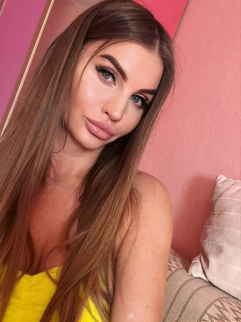 Реальный возраст 27💕☺

Исключительно для ценителей естественной красоты.

  Манящая вкусная девочка с шикарной фигурой песочные часы⏳, со...