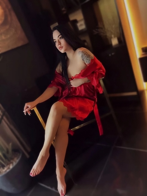 Привет, милый!❤️ Меня зовут Юля, я милая и добрая малышка, работаю ИНДИВИДУАЛЬНО, поэтому нам никто не помешает

 очень люблю секс и соли...
