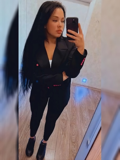 Привет, милый!❤ Меня зовут Юля, я милая и добрая малышка, работаю ИНДИВИДУАЛЬНО, поэтому нам никто не помешает 

 очень люблю секс и соли...
