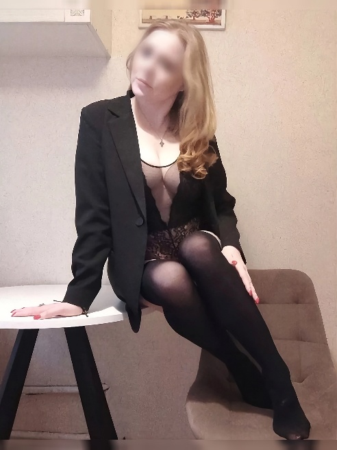 Жду тебя💋💋💋на сладкий секс 🔥💦💋обожаю встречи с мужчинами  😍Буду всегда рада видеть!  

Опытная, умею многое! Моя цель чтобы ты возвращалс...