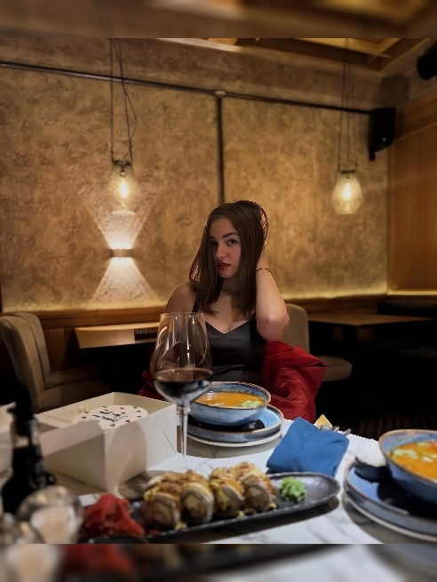 Раздвигаю ножки перед тобой 🥵 пальчики скользят по мокрой киске 💧 Громко стону, когда ты смотришь, как я играю с собой 🫦 Хочу, чтобы ты в... Раздвигаю ножки перед тобой 🥵 пальчики скользят по мокрой киске 💧 Громко стону, когда ты смотришь, как я играю с собой 🫦 Хочу, чтобы ты в...