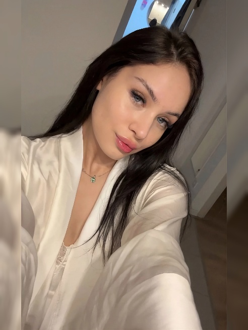 В анкете есть свежее видео 💕

Есть аппартаменты 