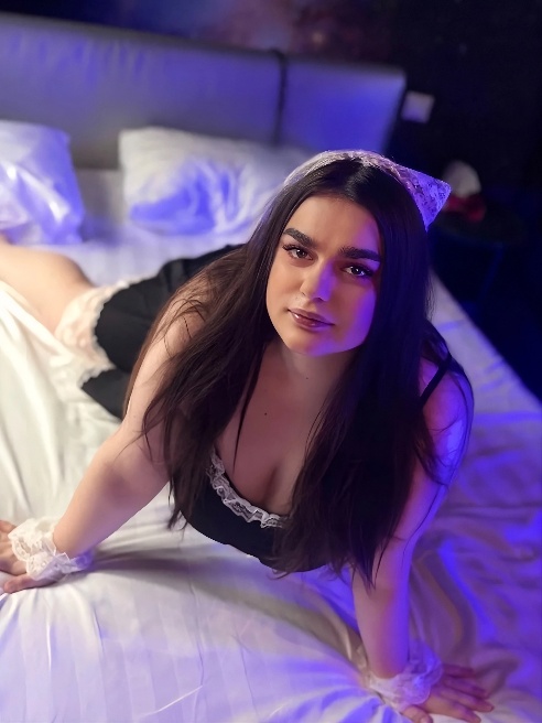 Приветик, милый 🥰 Меня зовут Лена, я пышнотелая красотка 😍🔥 Буду рада тебя пригласить к себе или приехать к тебе в гости 😇😜

Обожаю секс...
