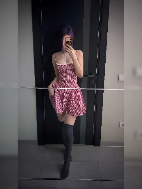 😈 Эй, котёнок, меня зовут Мона. Я вижу, как ты на меня смотришь.👀

Эти мои губы 💋, которые ты не можешь не представлять на своем теле......