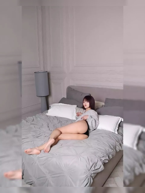 💋 Я — Мона, и мой взгляд — это обещание…Обещание того, что ты испытаешь сегодня ночью. Мои пухлые 💋, сочные губы знают толк в том, как до...