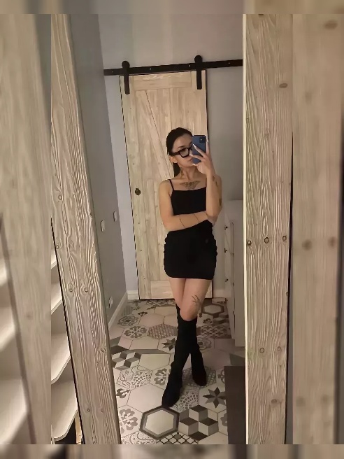 Стану твоей развратной малышкой🥰

Мой чувственный минет станет для тебя настоящим откровением🔥

Обожаю классный страстный секс, фантазии...