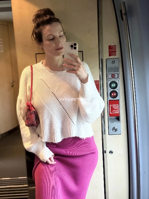 🔞…встретимся? Я Анна, я здесь за интересным и приятным знакомством. 

Я - твоя стихийная любовница. Давай познакомимся поближе, чтобы чув...