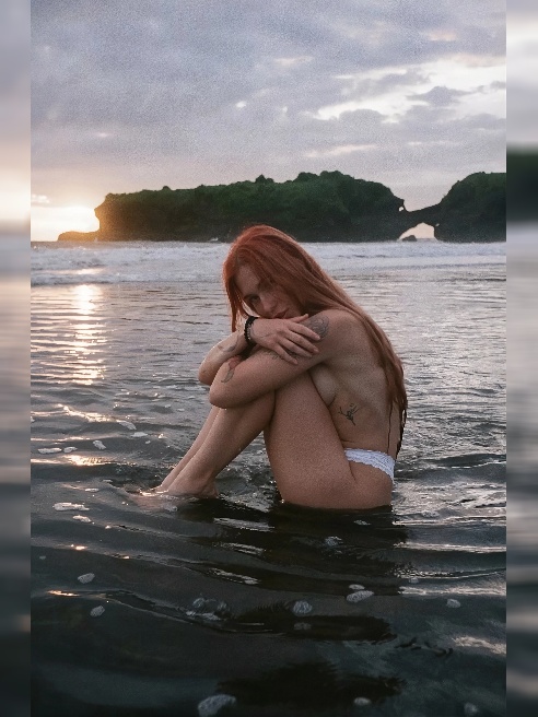 Привет, я Алёна! Стройная яркая девушка с большой харизмой



Природа не обделила меня красивым телом. У меня осиная талия и круглая стоя...