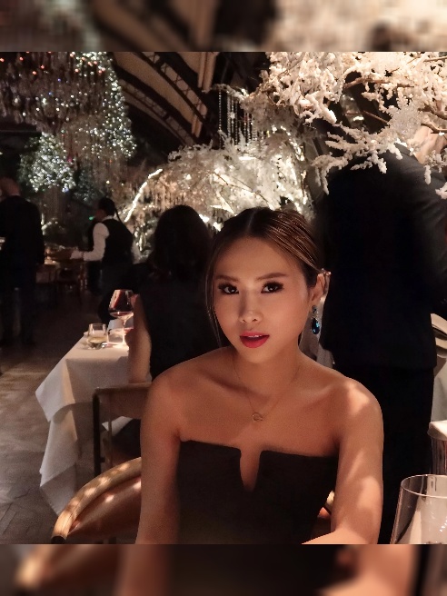 💎 Elite Escort, Charismatic, Sensual Beauty🎬



Привет! Меня зовут Кира))💋 Я совсем юная,  обаятельная девочка с красивой стройной фигуро...