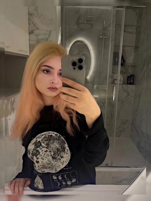 Доброго времени суток, дорогой 🥰Меня зовут Илона. И я та девушка, встреча с которой для тебя точно станет незабываемой)А точнее встречи 😏...