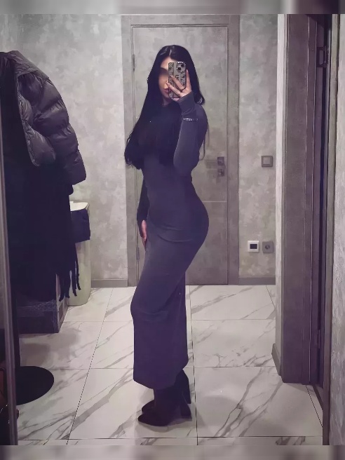 Доброго времени суток, любимые мужчины!😜Вашему внимаю - я 😈

___________________________________

Немного фактов обо мне:

✨Всегда одеваю...