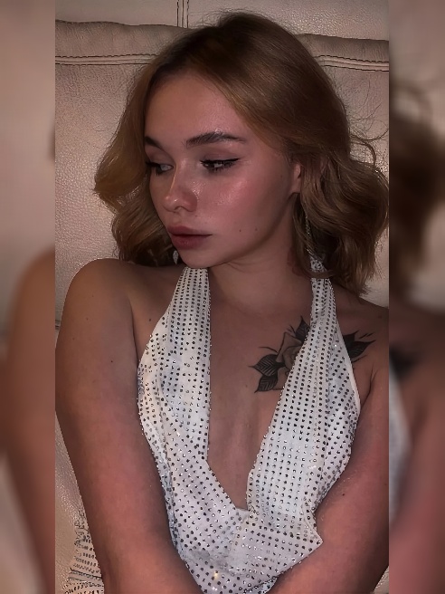 Доброго времени суток, дорогой 🥰



Меня зовут Дарина. И я та девушка, встреча с которой для тебя точно станет незабываемой)



А точнее...