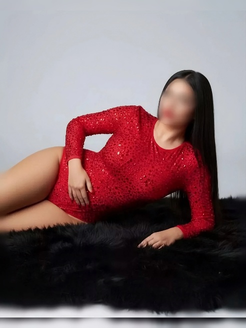 Привет я Аля❤Приеду в гости либо приглашу к себе.Изящная, очаровательная девушка, подарю тебе радость с первой встречи и часы незабываемо...