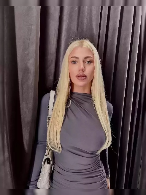 Привет❣

Я общительная, веселая и открытая девушка😘 Люблю проводить время с интересными людьми и создавать атмосферу комфорта и уюта🩷 У м...