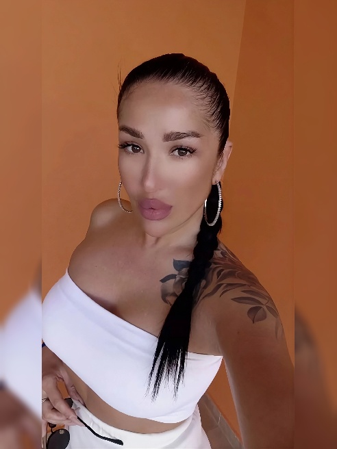 Я ласковая кошечка ) люблю доставлять удовольствие, позвони мне💋