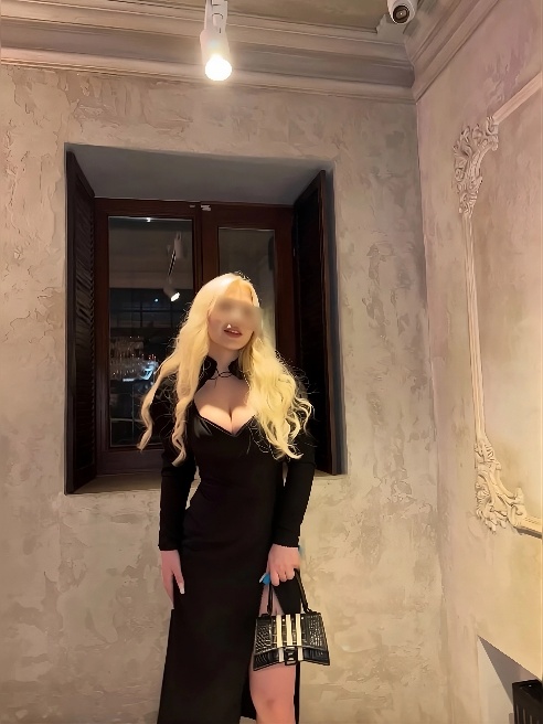 Я Новенькая в этой сфере



В Москве ДО 19 февраля!



ЗВОНИТЕ 😘 +7 (901) 078-31-69



Девушка, с невероятно красивой фигурой и яркими пр...
