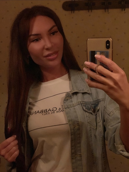 На звонки и смс отвечаю сама лично, позову к себе в апартаменты бизнес класса или приеду к тебе!) Всегда при полном параде и в хорошем на...