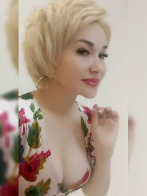 Здравствуй, дорогой😘



Звонки и сообщения принимаю с 12:00 до 23:00😻❤



Порочная леди😈



Знаю 33 способа крышесносного минета😋



Стра...