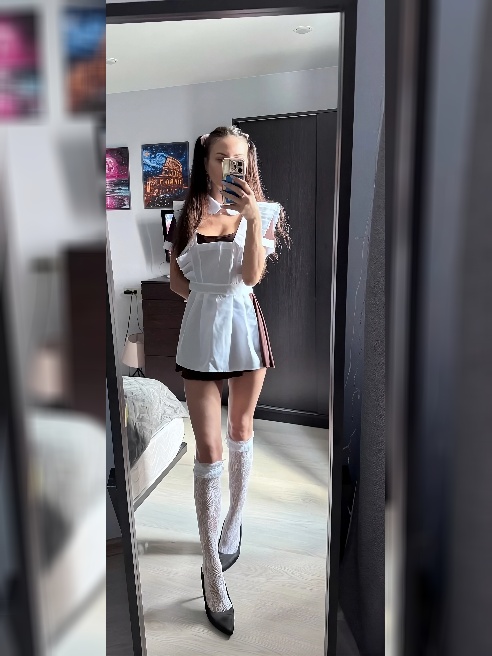 Я та самая, кто унесет тебя на вершины блаженства ❤🔥

Моя точеная фигурка, красивое лицо и волшебный ротик сведут тебя с ума😋👸🏻
			
				v...