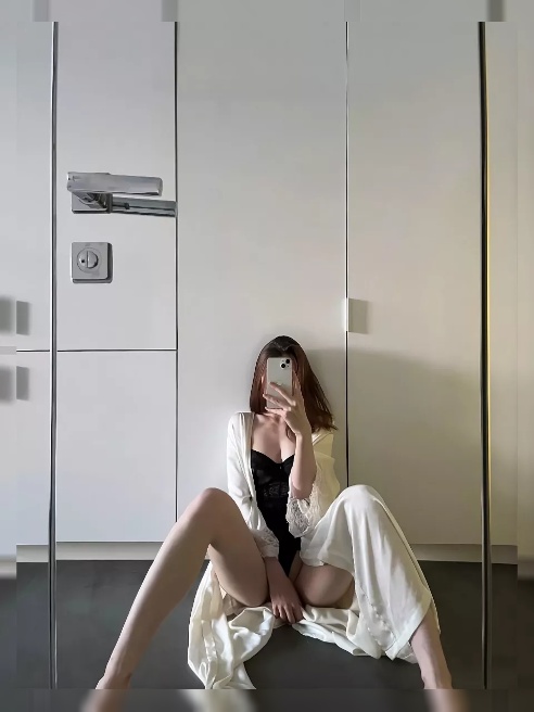 Со мной можно пробовать абсолютно все😍 Мне очень нравится пробовать новое в сексе❣

Я про нежность, страсть и искреннее общение💋...