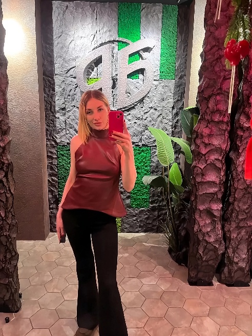 Для тех, кто ценит красоту, страсть и сервис без компромиссов ✨
Яркая, соблазнительная, с безупречной фигурой и энергетикой, которую ч... Для тех, кто ценит красоту, страсть и сервис без компромиссов ✨
Яркая, соблазнительная, с безупречной фигурой и энергетикой, которую ч...