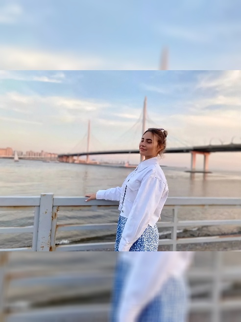 Я дразню намёком, паузой и шёпотом. Моя гибкость и шпагаты в горячем танце сотрут все границы между нами. Я — тот самый вкус запретного п...