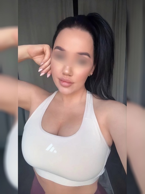 Я — Ника 🔥. Мои длинные ноги, пышные изгибы и томный, манящий взгляд говорят сами за себя — ты почувствуешь жар, едва приблизившись ко мн... Я — Ника 🔥. Мои длинные ноги, пышные изгибы и томный, манящий взгляд говорят сами за себя — ты почувствуешь жар, едва приблизившись ко мн...