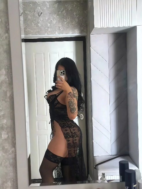 Что выберешь-нежность и ласка или чуть погрубее? Или совместим?😈 Я готова разукрасить твой день очень приятными эмоциями😝💦 

 

В одном ф...