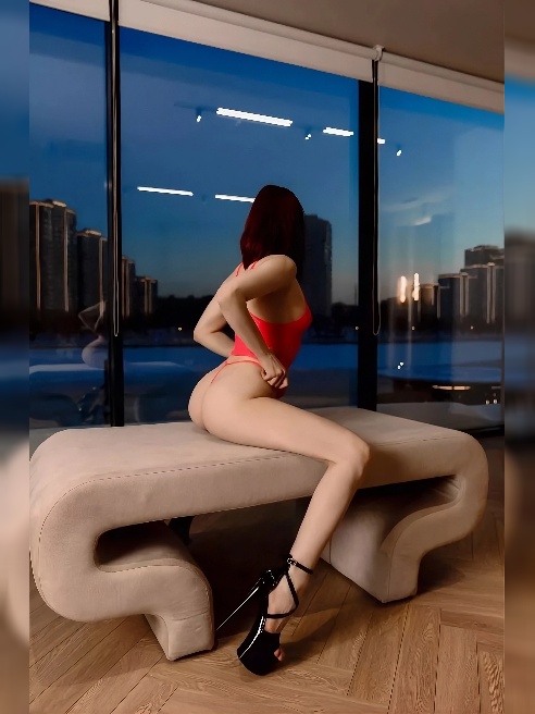Чувственное наслаждение начинается здесь💋

Я знаю, как доставить тебе удовольствие , которое начинается с легких касаний и превращается в...