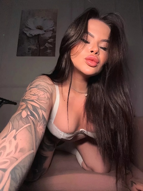 ✨ Пиши и звони, пожалуйста, в WhatsApp и Telegram — я там всегда на связи! ✨ 



Что выберешь-нежность и ласка или чуть погрубее? Или сов...