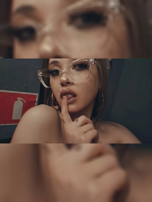 Ищешь девушку с шикарными формами? 

Ты попал куда нужно!



 Шикарная блондинка с натуральной грудью и выраженной талией! 

Сочная больш...