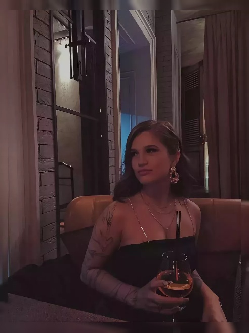 Я всегда нахожу свой особый подход к каждому мужчине 😈

Чувствую желания и умею довести до пика наслаждения с полной отдачей 🔥



Полност...