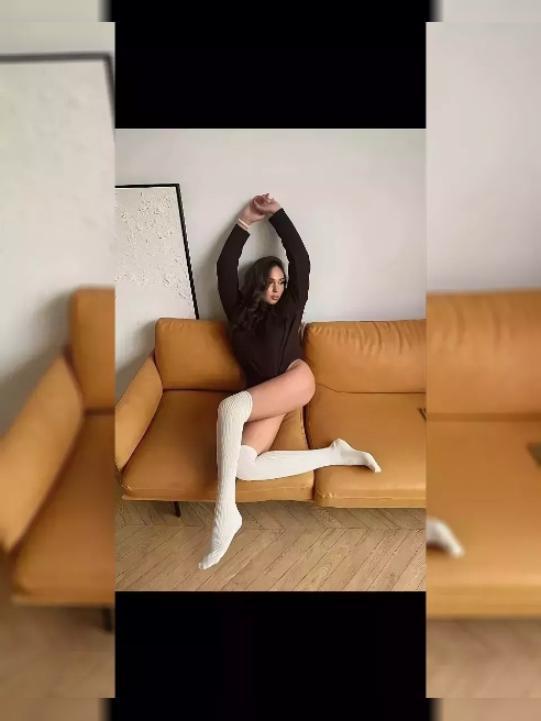 🔥Максимально комфортно раздвину границы😈 Легко поддерживаю грязные разговорчики. Красивые формы и милая мордашка — идеальное сочетание дл...