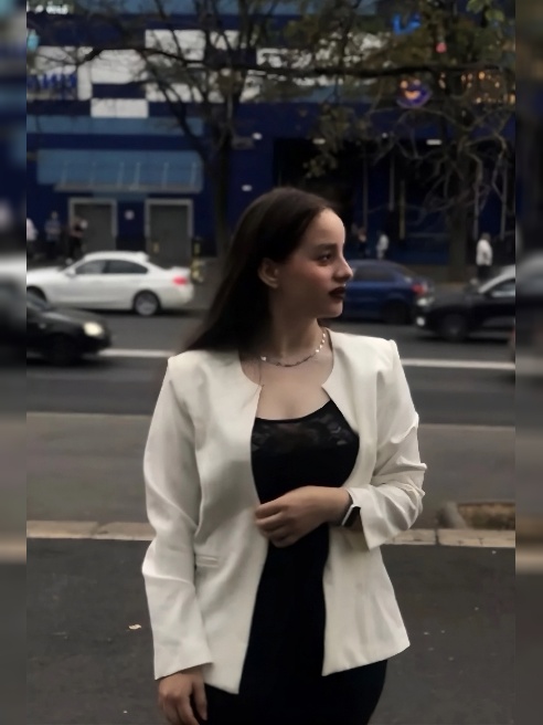 Моя маленькая нежная писечка просит секса 🥹🩷

Я обожаю горячий трах 😍🥰 Хочу оседлать твой член и скакать пока мы не кончим одновременно 😏...