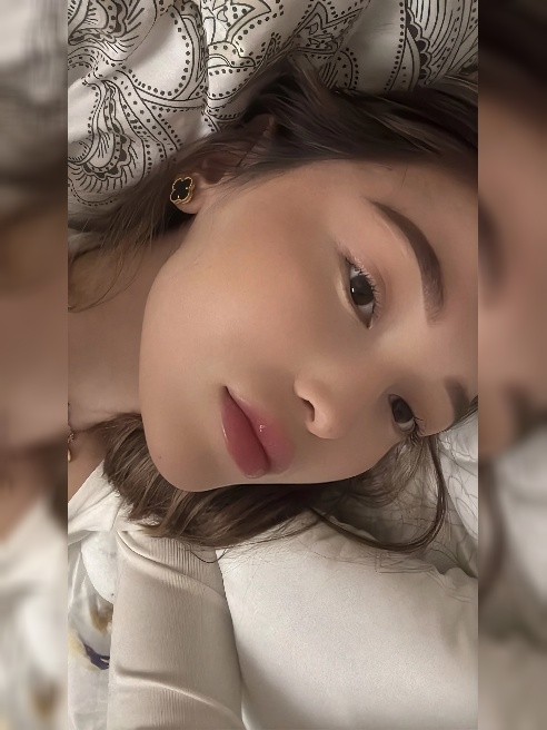 💋Сладкая, нежная и игривая казашка… Заставлю тебя забыть обо всём и раствориться в наслаждении.🩷
			
				var txtTop = document.getElement...