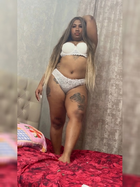 Soy una linda y delicada morena con ganas de dar lo mejor de mi para que estés en tu mejor sitio de confort y sientas que estás orgulloso... Soy una linda y delicada morena con ganas de dar lo mejor de mi para que estés en tu mejor sitio de confort y sientas que estás orgulloso...