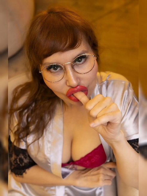 Милый, приветик, мой хороший!💋 Если я тебе понравилась, то ты можешь приехать ко мне в гости) Москва, центр, метро Бауманская. К слову хо...
